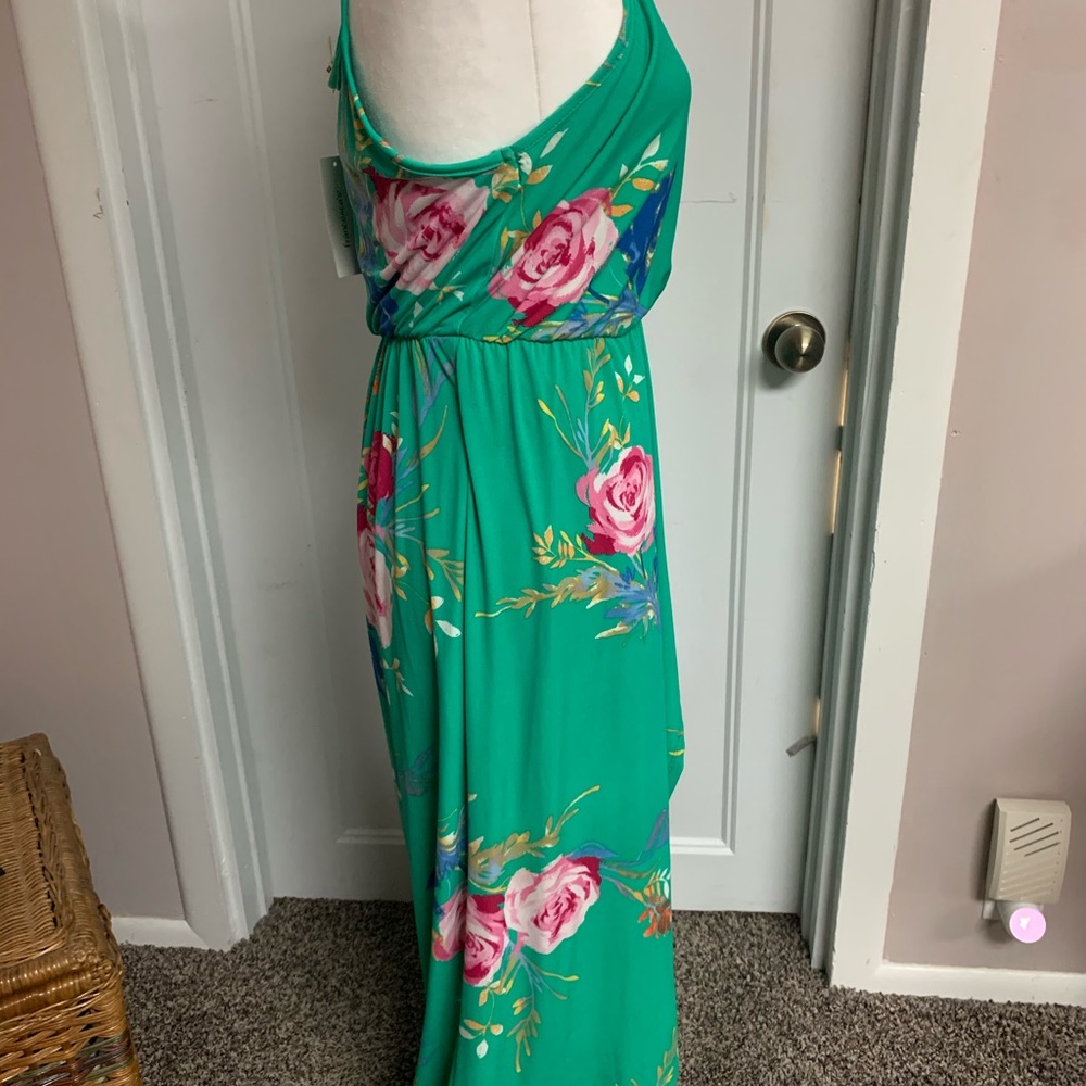 Wrap Floral Dress - Picture 3 of 6